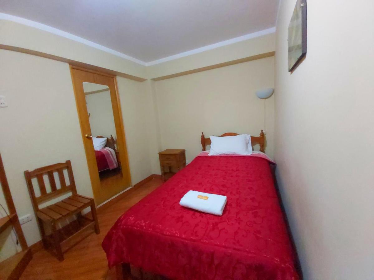 Lhotse Hostel B&B Huaraz  Esterno foto