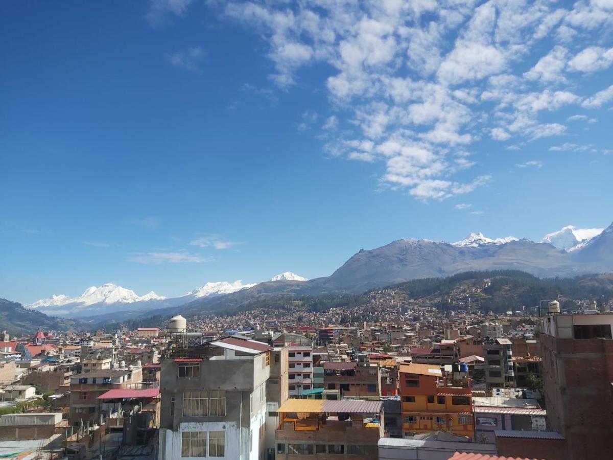 Lhotse Hostel B&B Huaraz  Esterno foto