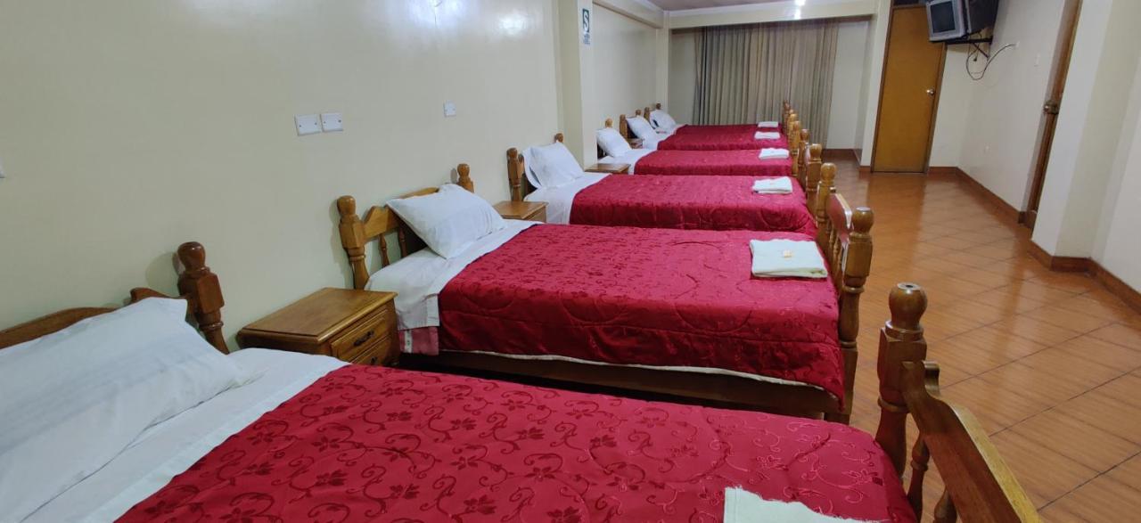 Lhotse Hostel B&B Huaraz  Esterno foto