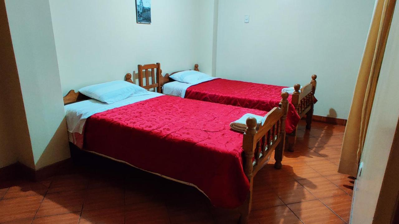 Lhotse Hostel B&B Huaraz  Esterno foto