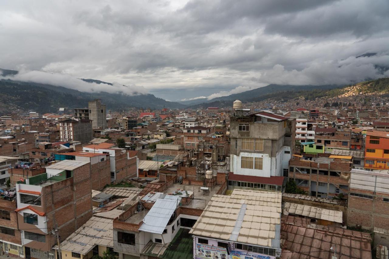 Lhotse Hostel B&B Huaraz  Esterno foto