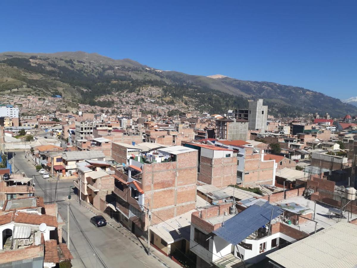 Lhotse Hostel B&B Huaraz  Esterno foto