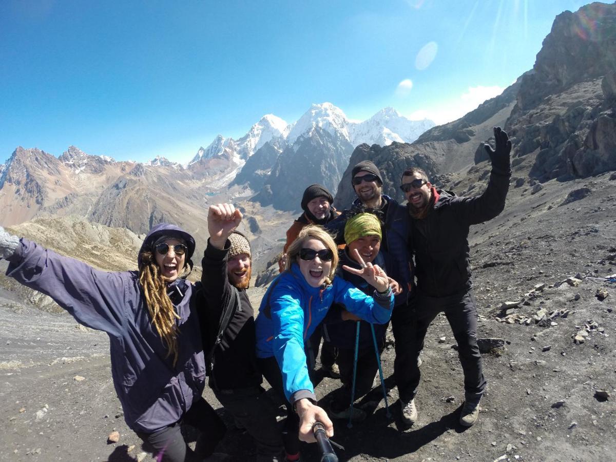 Lhotse Hostel B&B Huaraz  Esterno foto